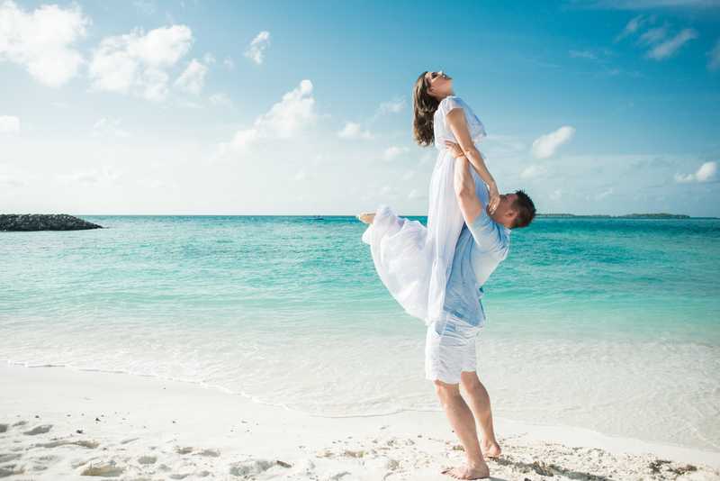 Beach couple