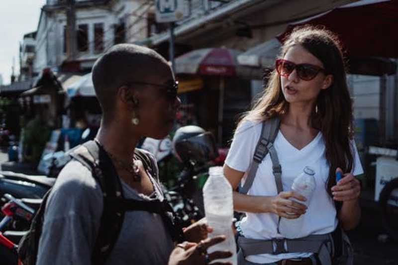 Women talking Malta